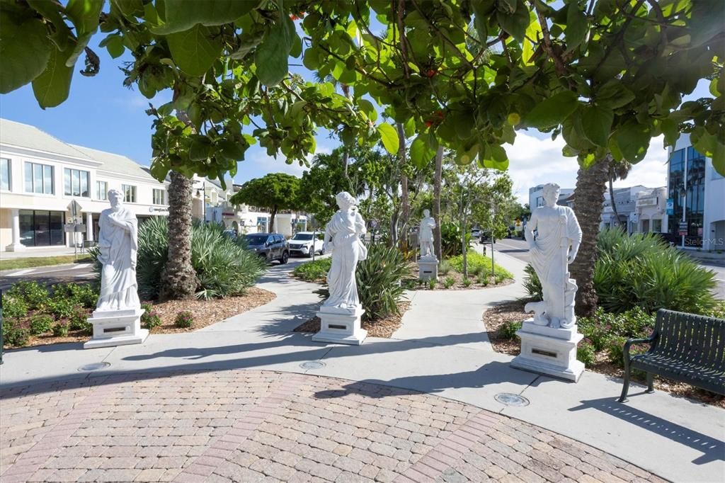 For Rent: $6,500 (2 beds, 2 baths, 1034 Square Feet)