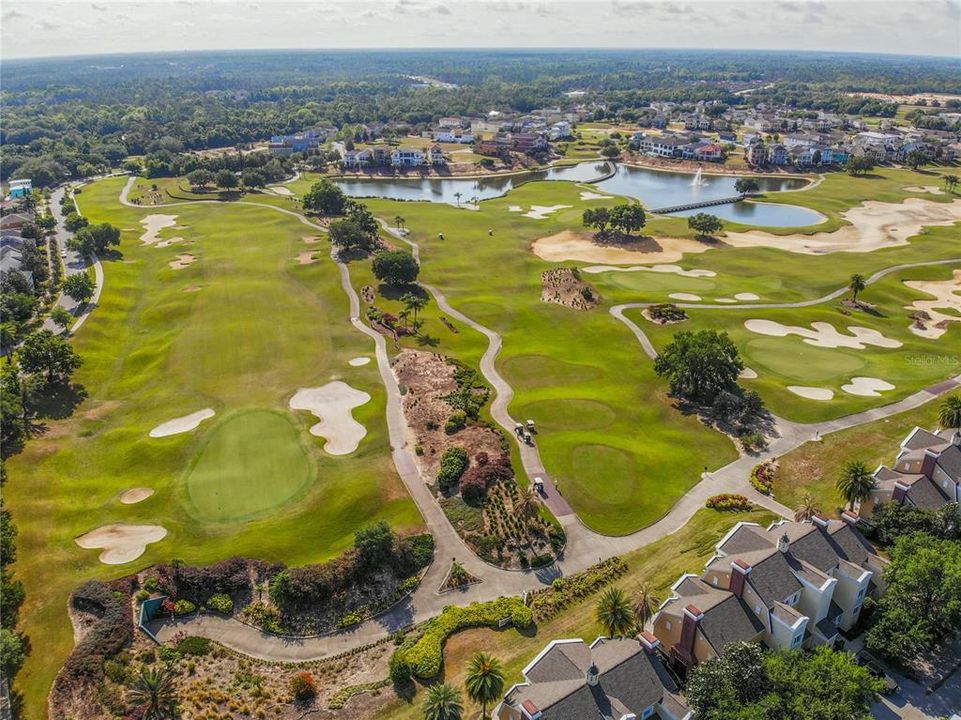 待售: $595,000 (0.33 acres)