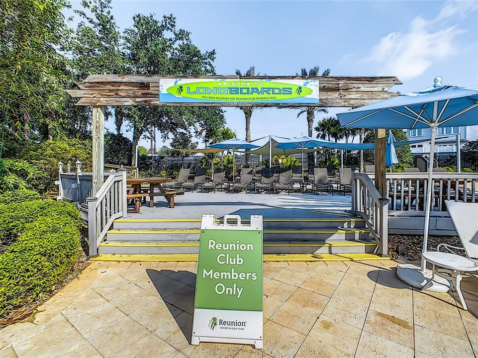 待售: $595,000 (0.33 acres)