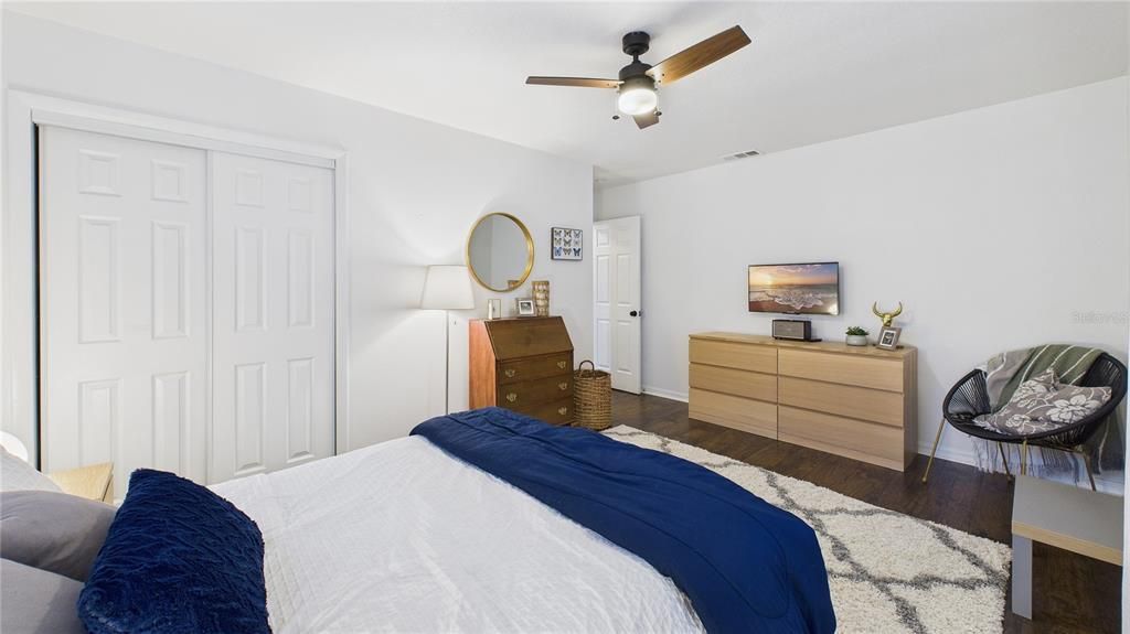 For Sale: $450,000 (3 beds, 2 baths, 1657 Square Feet)