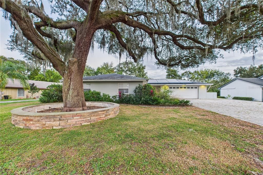 For Sale: $450,000 (3 beds, 2 baths, 1657 Square Feet)