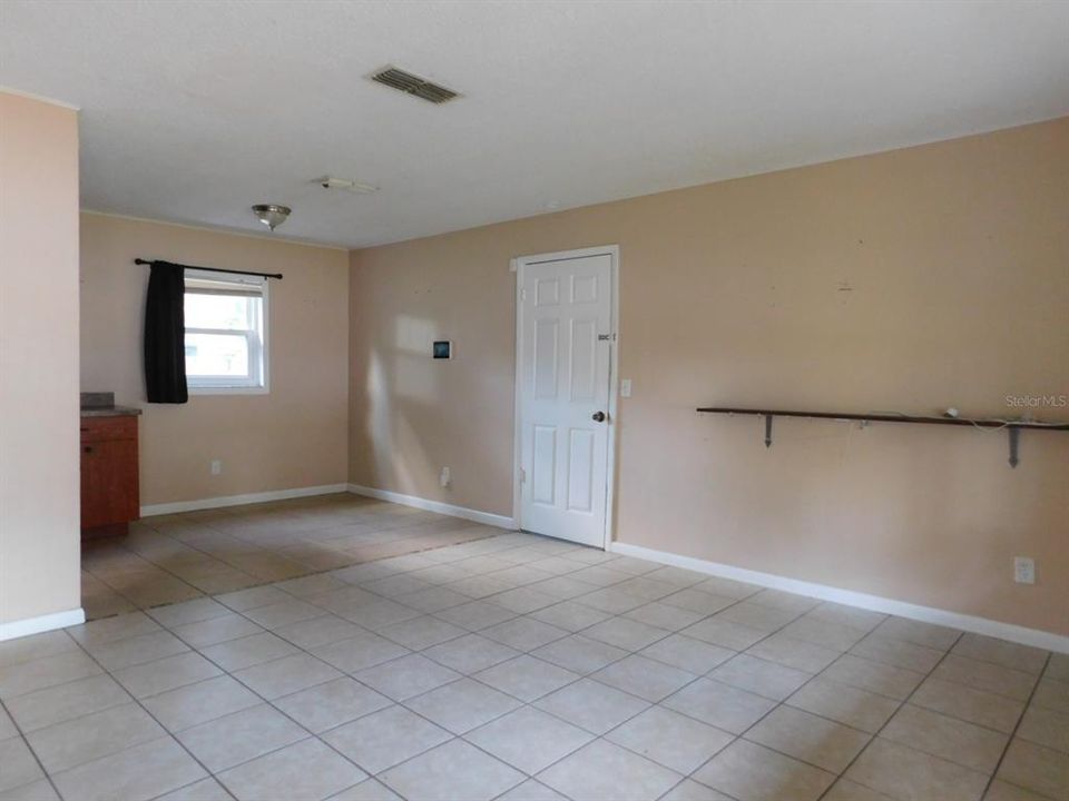 En Venta: $195,000 (3 camas, 2 baños, 1083 Pies cuadrados)