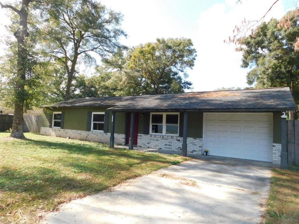 En Venta: $195,000 (3 camas, 2 baños, 1083 Pies cuadrados)