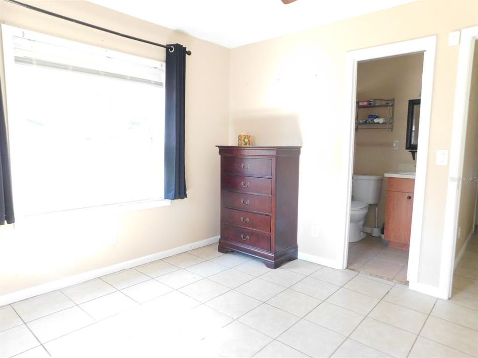 En Venta: $195,000 (3 camas, 2 baños, 1083 Pies cuadrados)