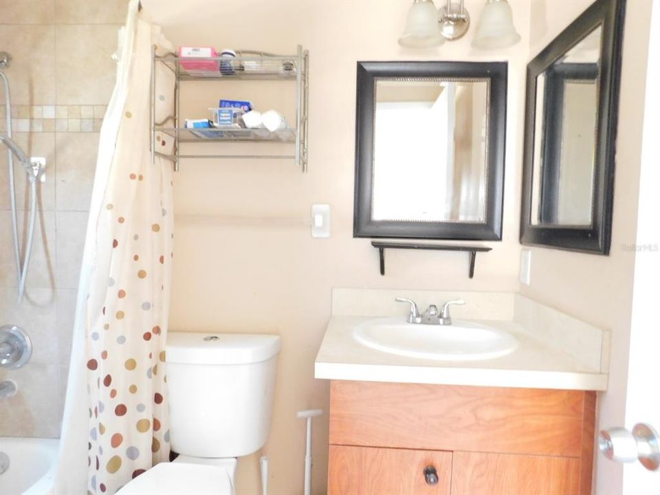 En Venta: $195,000 (3 camas, 2 baños, 1083 Pies cuadrados)