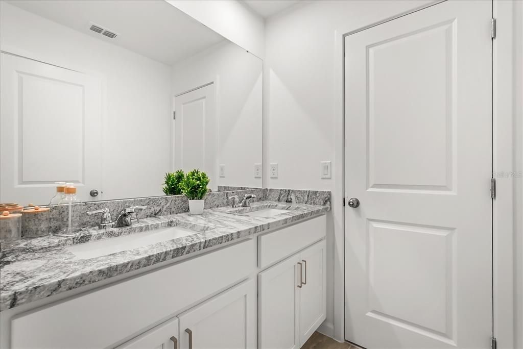 For Sale: $1,095,000 (9 beds, 6 baths, 4363 Square Feet)