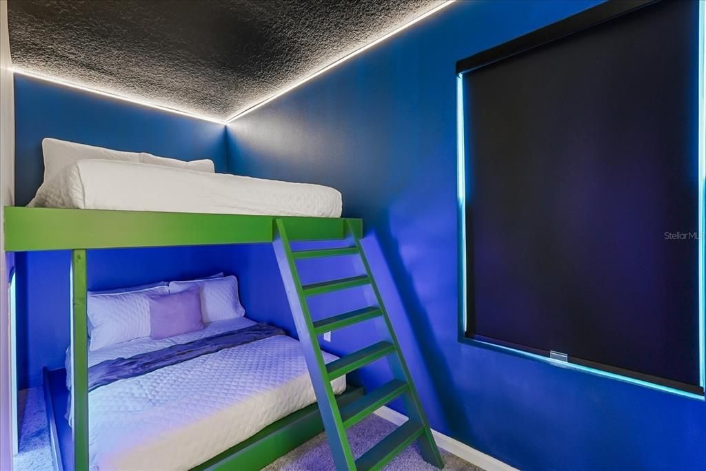 For Sale: $1,095,000 (9 beds, 6 baths, 4363 Square Feet)