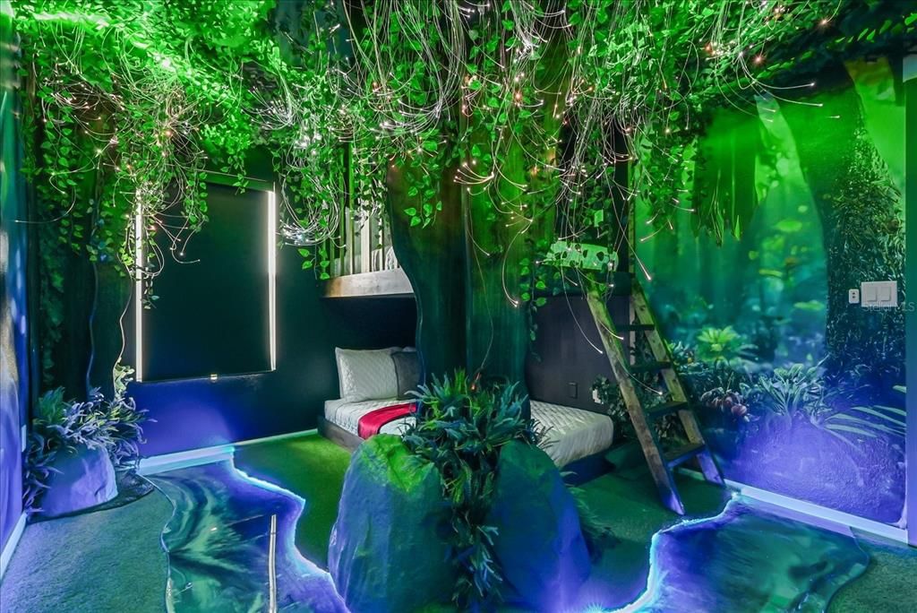 For Sale: $1,095,000 (9 beds, 6 baths, 4363 Square Feet)