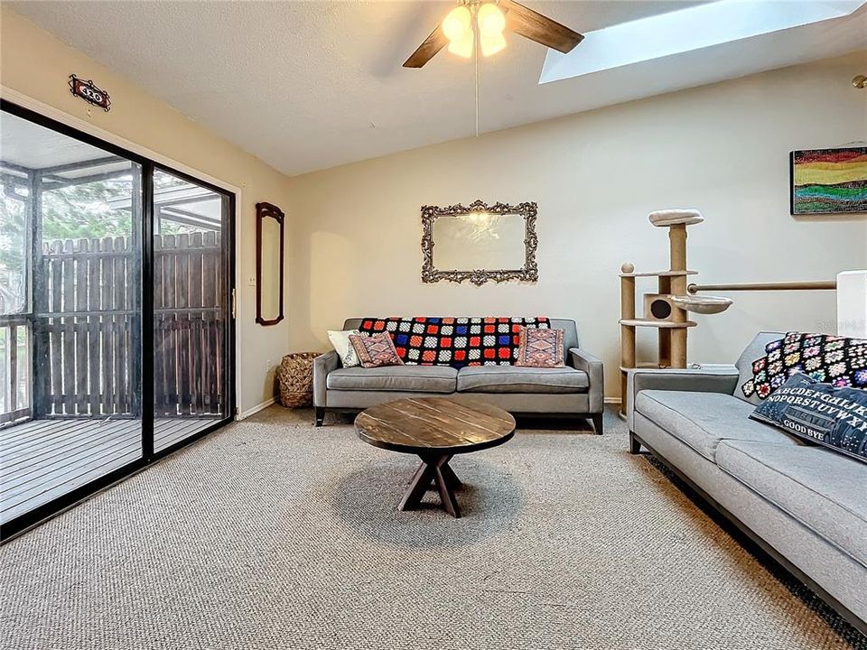 En Venta: $170,000 (2 camas, 2 baños, 1245 Pies cuadrados)