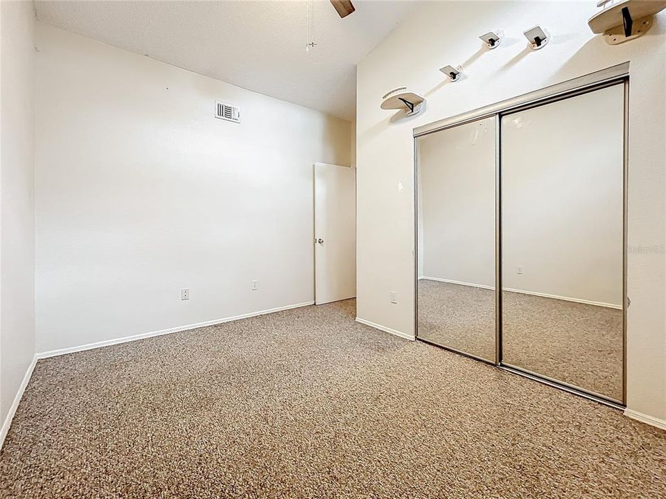 En Venta: $170,000 (2 camas, 2 baños, 1245 Pies cuadrados)