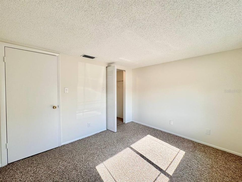 For Rent: $1,500 (2 beds, 1 baths, 827 Square Feet)