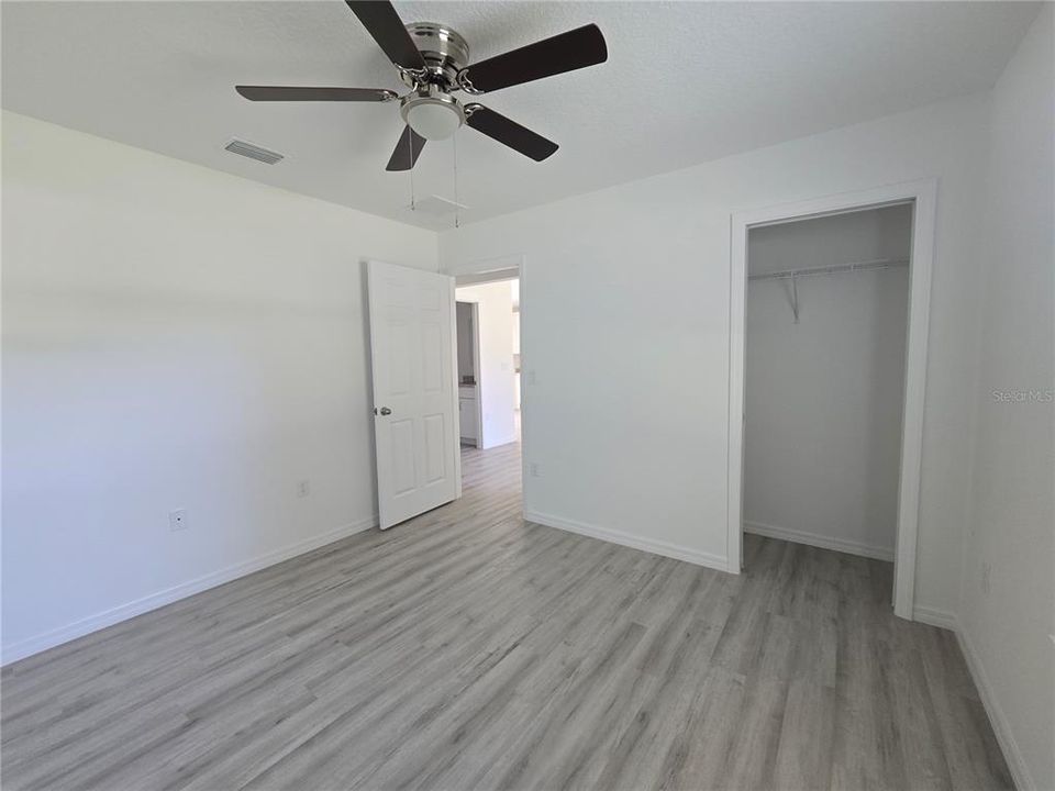 出租: $1,875 (3 贝兹, 2 浴室, 1096 平方英尺)