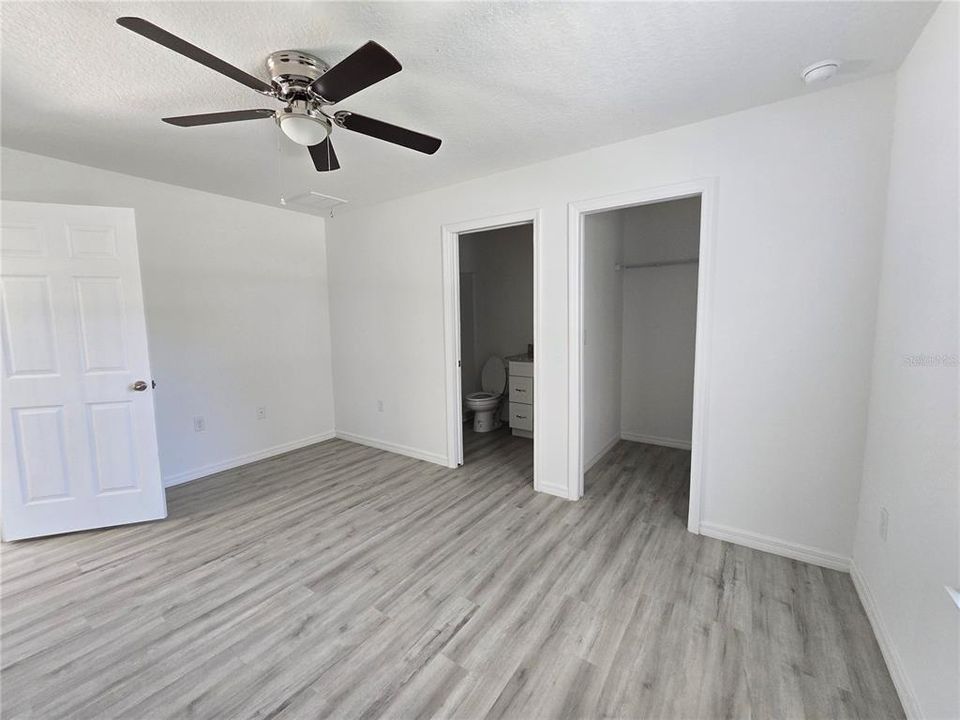 出租: $1,875 (3 贝兹, 2 浴室, 1096 平方英尺)