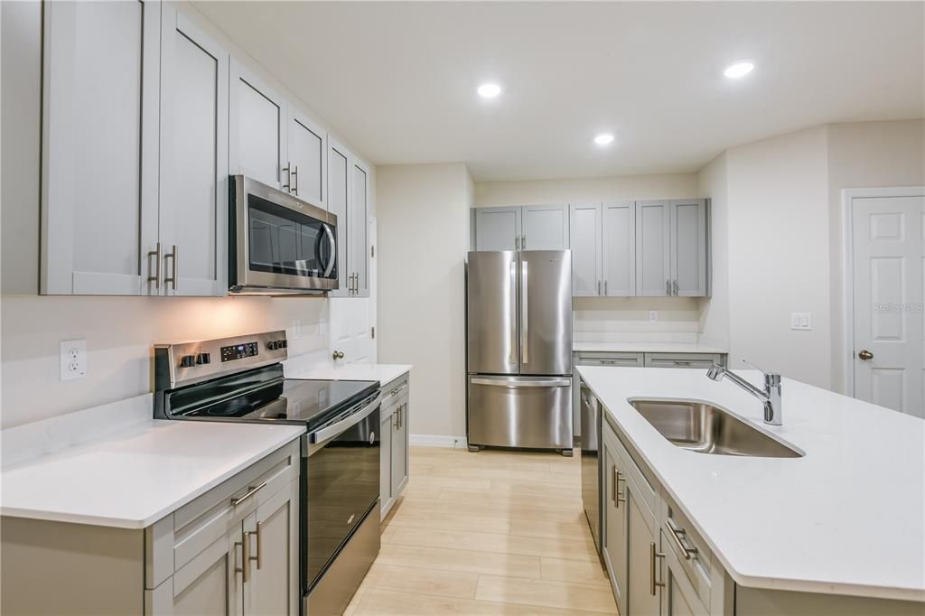 En Venta: $293,884 (3 camas, 2 baños, 1720 Pies cuadrados)