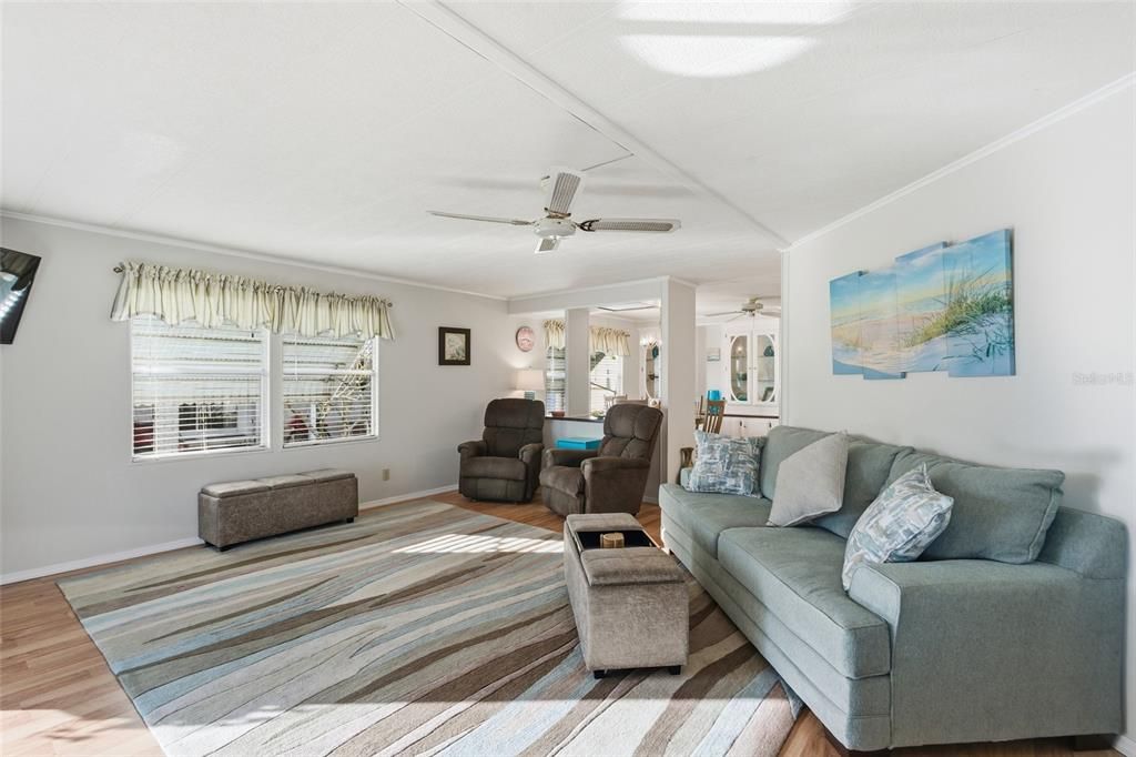 En Venta: $154,500 (2 camas, 2 baños, 1152 Pies cuadrados)