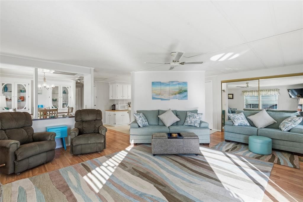 En Venta: $154,500 (2 camas, 2 baños, 1152 Pies cuadrados)