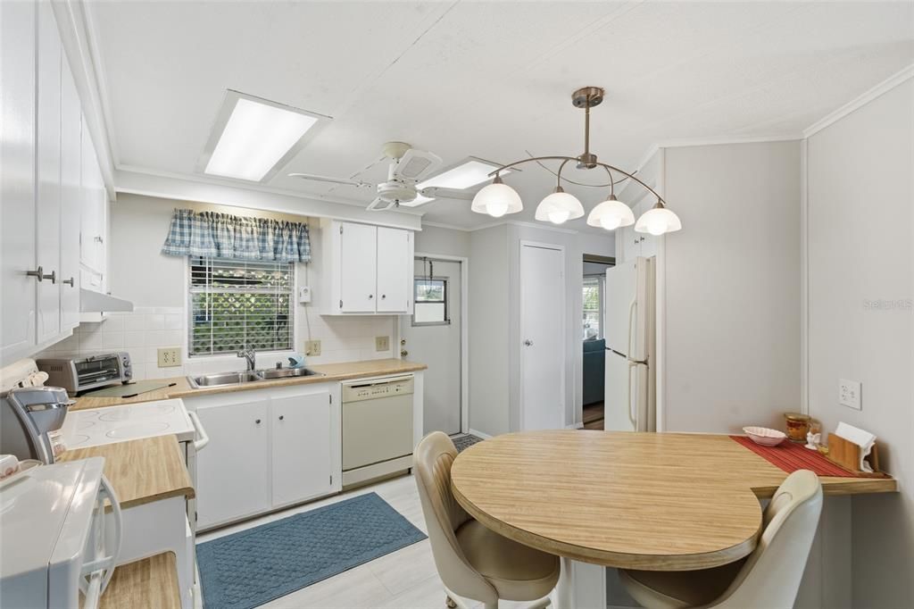 En Venta: $154,500 (2 camas, 2 baños, 1152 Pies cuadrados)