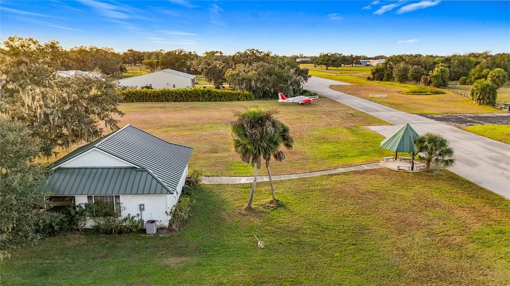 For Sale: $839,900 (3 beds, 2 baths, 2048 Square Feet)