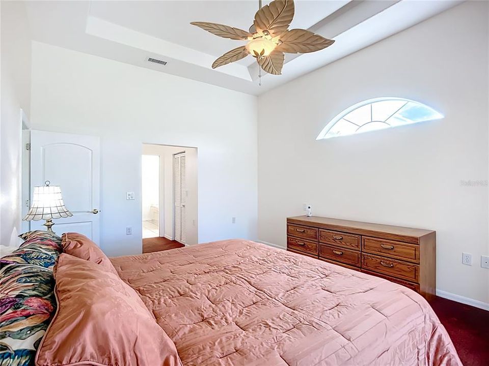 For Sale: $839,900 (3 beds, 2 baths, 2048 Square Feet)