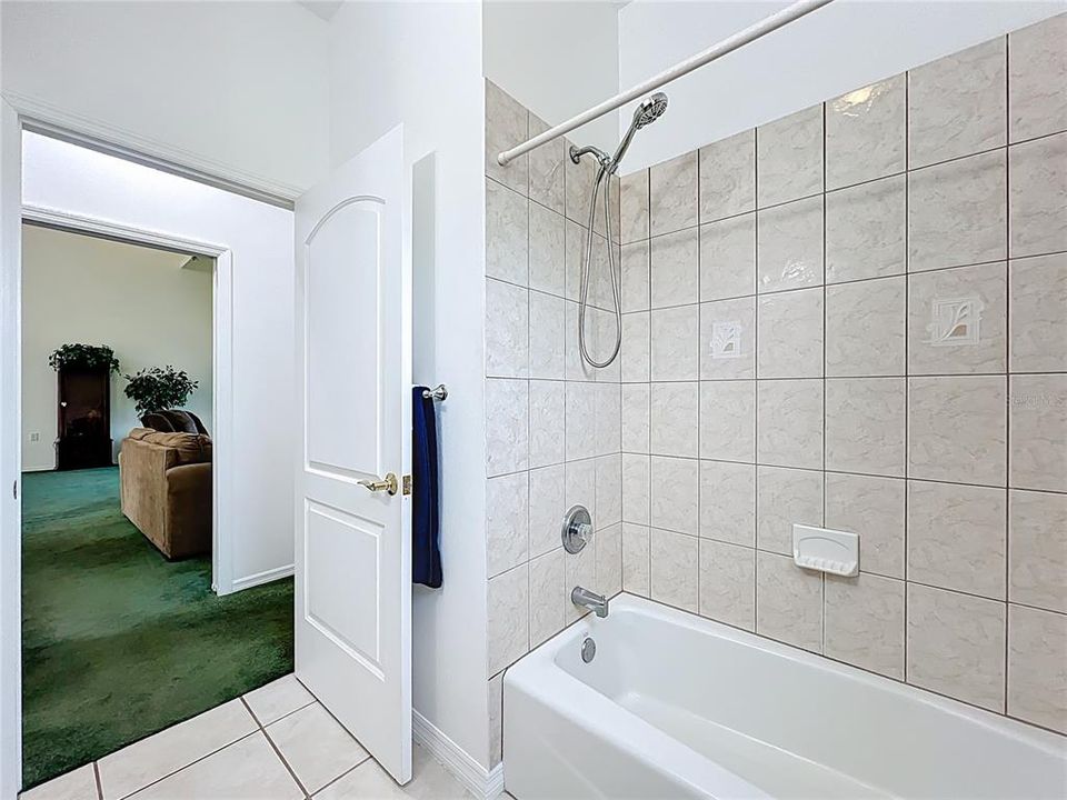 For Sale: $839,900 (3 beds, 2 baths, 2048 Square Feet)