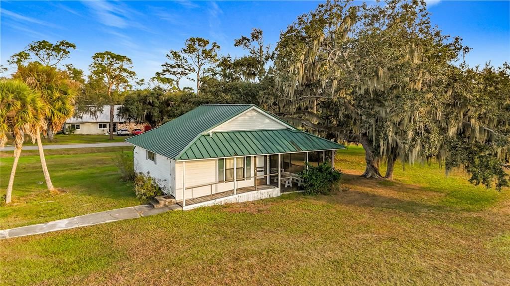 For Sale: $839,900 (3 beds, 2 baths, 2048 Square Feet)