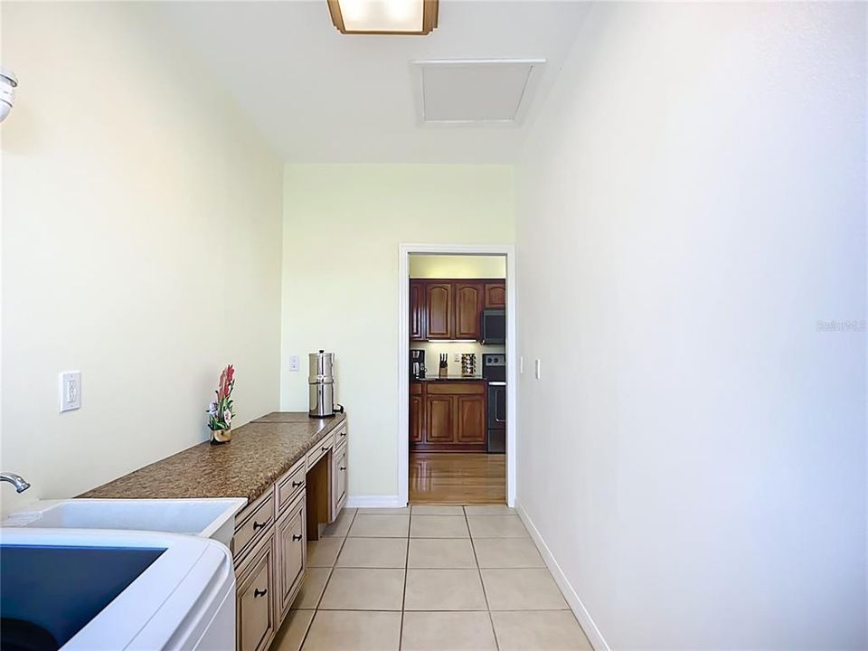 For Sale: $839,900 (3 beds, 2 baths, 2048 Square Feet)