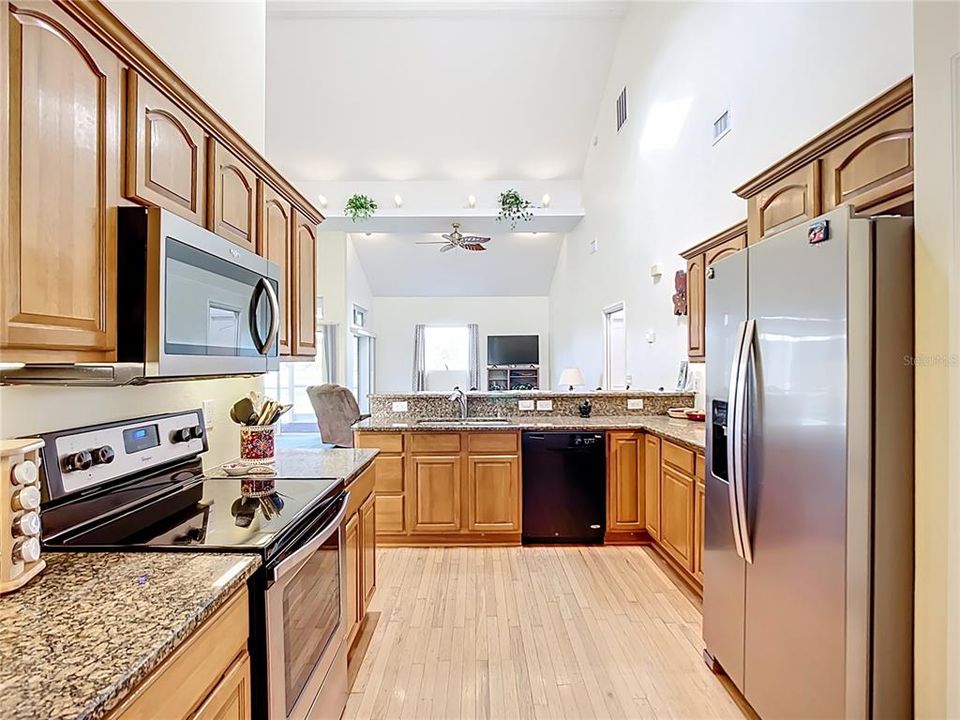 For Sale: $839,900 (3 beds, 2 baths, 2048 Square Feet)