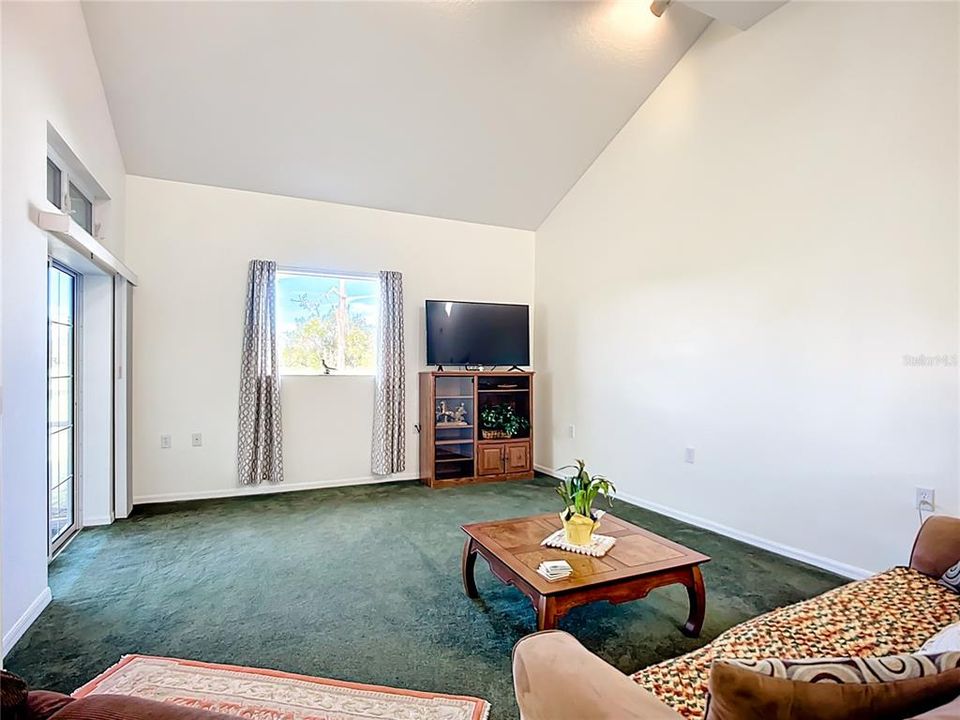 For Sale: $839,900 (3 beds, 2 baths, 2048 Square Feet)