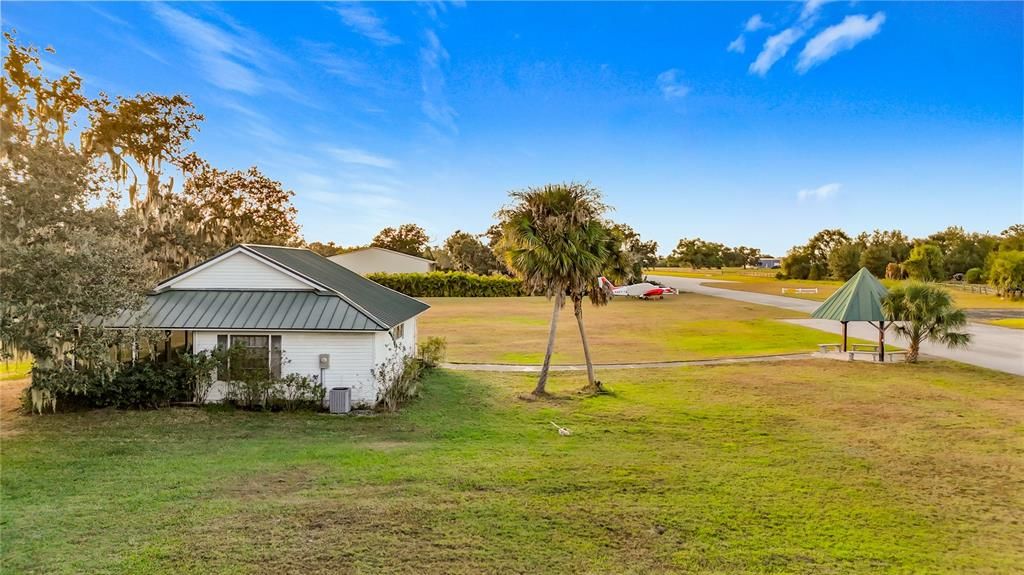 For Sale: $839,900 (3 beds, 2 baths, 2048 Square Feet)