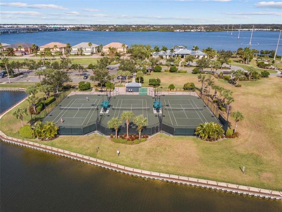 На продажу: $699,999 (4 спален, 4 ванн, 2934 Квадратных фут)