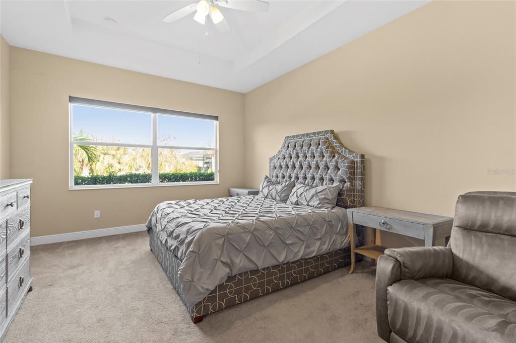 На продажу: $699,999 (4 спален, 4 ванн, 2934 Квадратных фут)