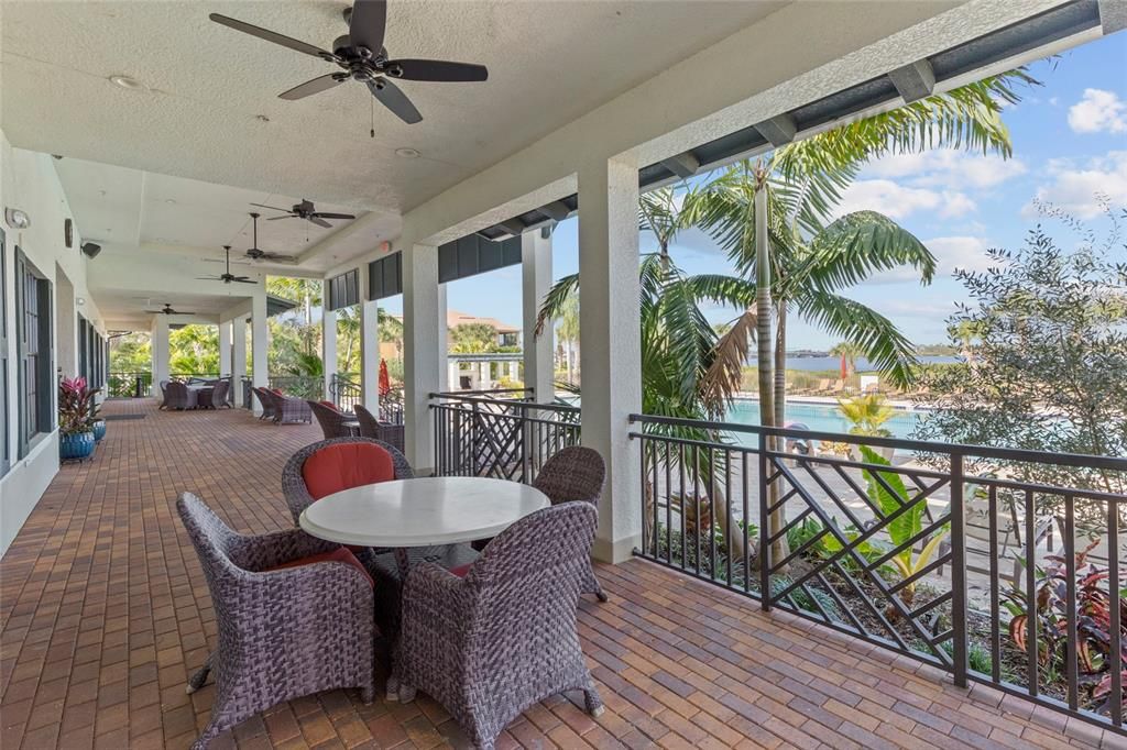 На продажу: $699,999 (4 спален, 4 ванн, 2934 Квадратных фут)