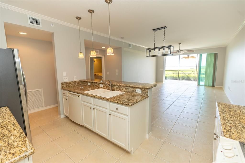 待售: $584,777 (3 贝兹, 2 浴室, 1913 平方英尺)