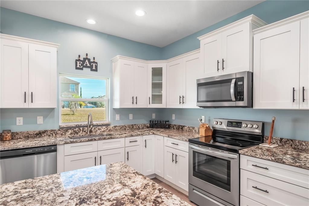 For Sale: $368,999 (3 beds, 2 baths, 1799 Square Feet)