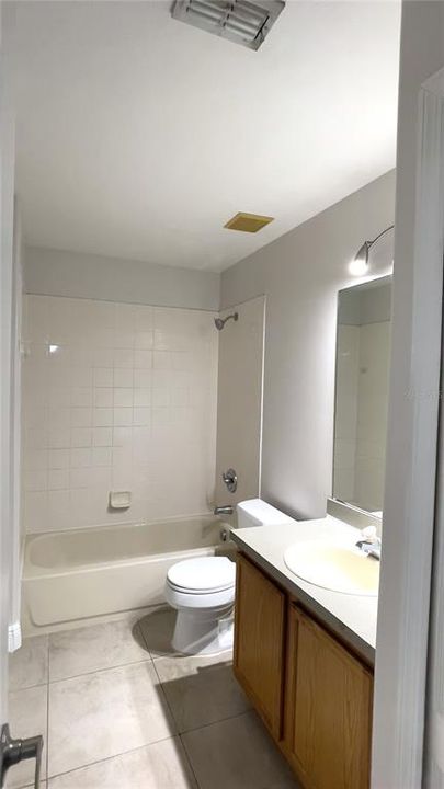 For Rent: $2,400 (4 beds, 2 baths, 2164 Square Feet)