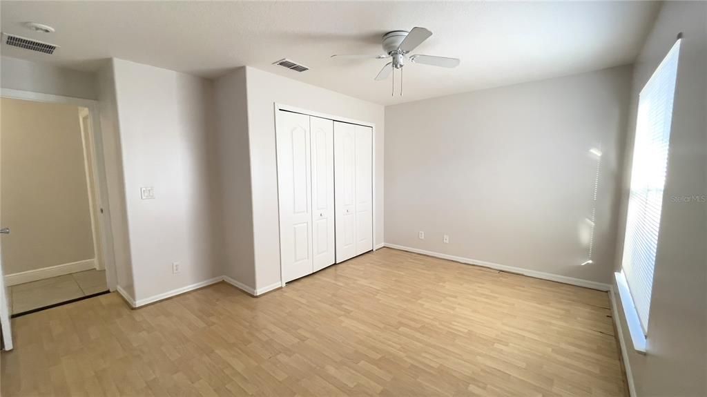 For Rent: $2,400 (4 beds, 2 baths, 2164 Square Feet)