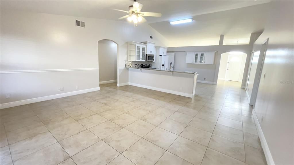For Rent: $2,400 (4 beds, 2 baths, 2164 Square Feet)