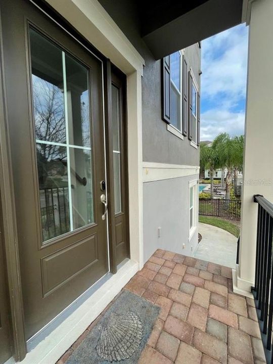 For Rent: $2,600 (3 beds, 4 baths, 1992 Square Feet)