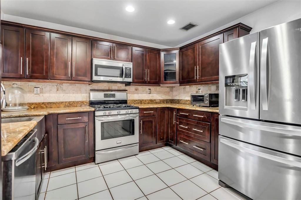 En Venta: $625,000 (3 camas, 2 baños, 1419 Pies cuadrados)