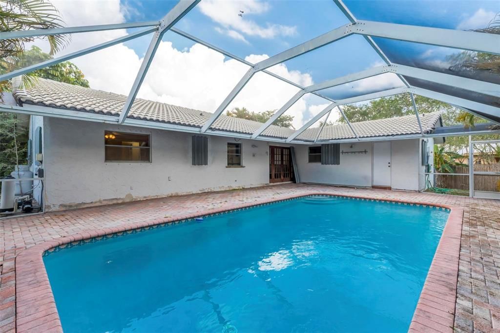 En Venta: $625,000 (3 camas, 2 baños, 1419 Pies cuadrados)