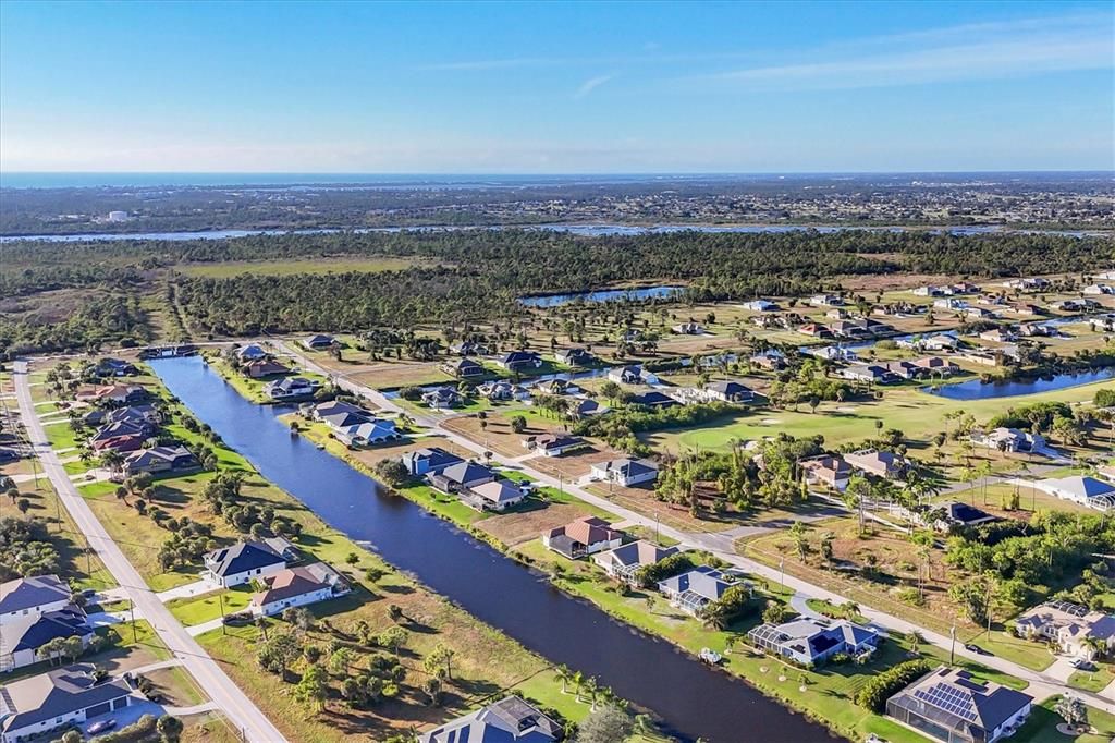 Activo con contrato: $419,000 (3 camas, 2 baños, 2050 Pies cuadrados)