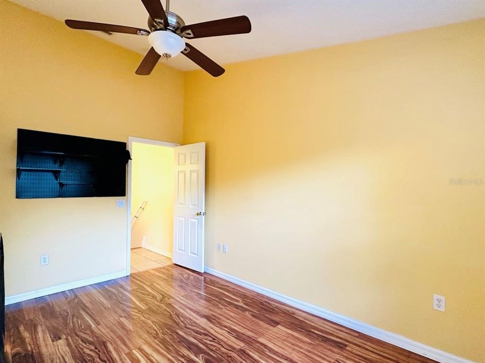 待售: $259,000 (2 贝兹, 2 浴室, 1205 平方英尺)