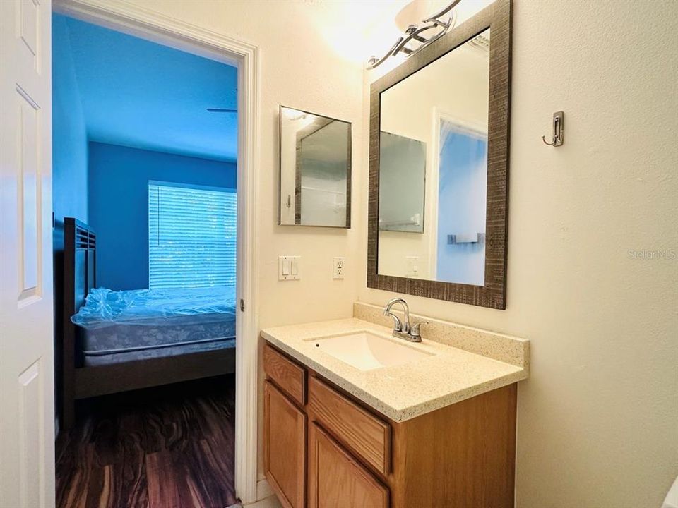 待售: $259,000 (2 贝兹, 2 浴室, 1205 平方英尺)