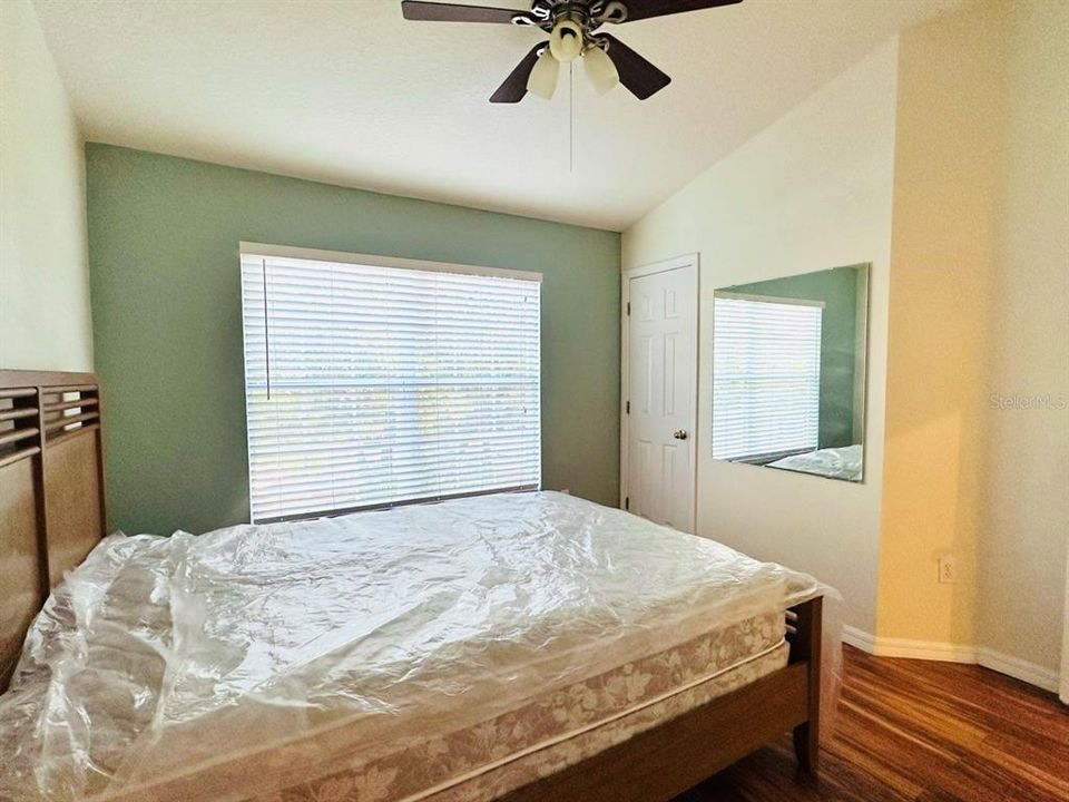 待售: $259,000 (2 贝兹, 2 浴室, 1205 平方英尺)