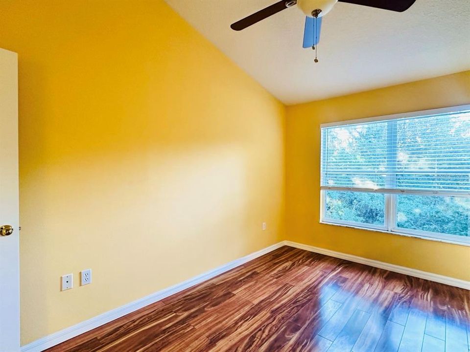 待售: $259,000 (2 贝兹, 2 浴室, 1205 平方英尺)