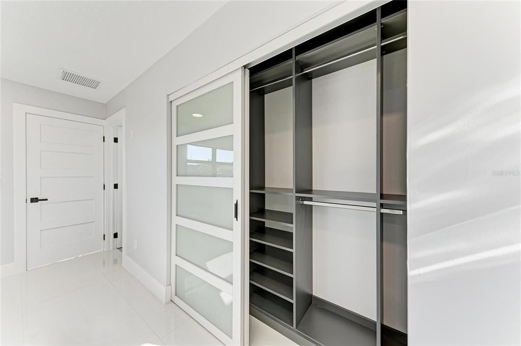 На продажу: $1,185,000 (4 спален, 4 ванн, 3340 Квадратных фут)