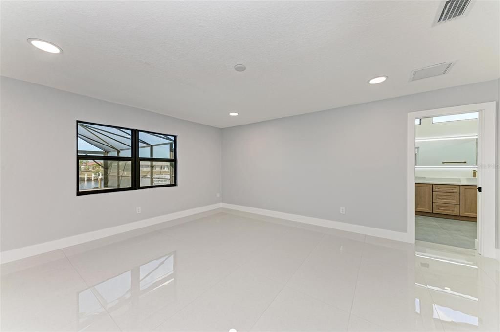 На продажу: $1,185,000 (4 спален, 4 ванн, 3340 Квадратных фут)