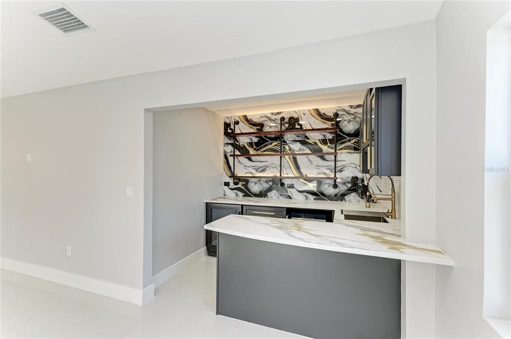 На продажу: $1,185,000 (4 спален, 4 ванн, 3340 Квадратных фут)