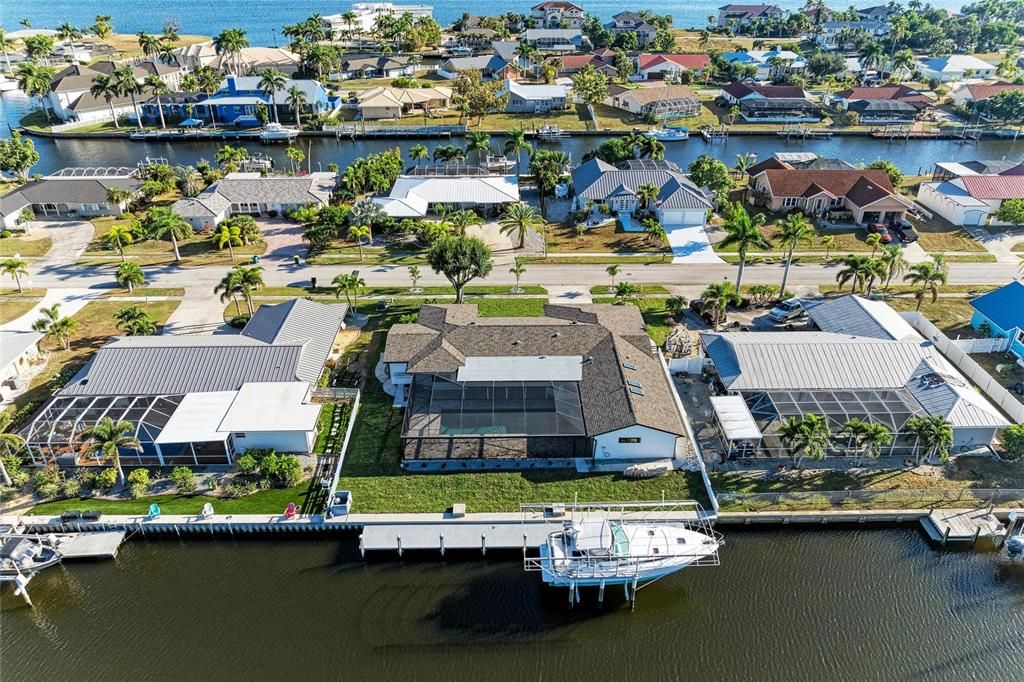 На продажу: $1,185,000 (4 спален, 4 ванн, 3340 Квадратных фут)