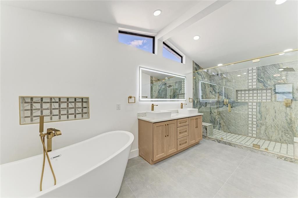 На продажу: $1,185,000 (4 спален, 4 ванн, 3340 Квадратных фут)